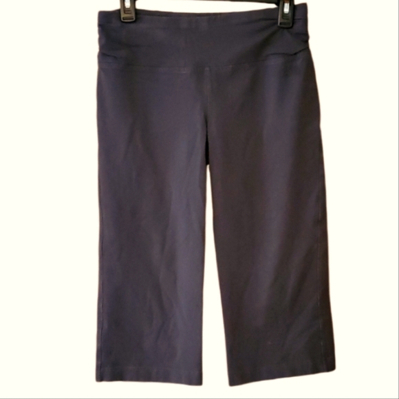 The North Face Pants - The North Face Dark‎ Grey Womans Size Small Athletic Legging Capris